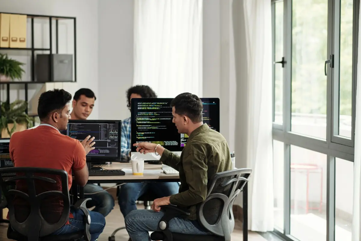 Microsoft Azure Developer Associate Training Course – professionals learning to design, build, and deploy cloud applications on Azure.