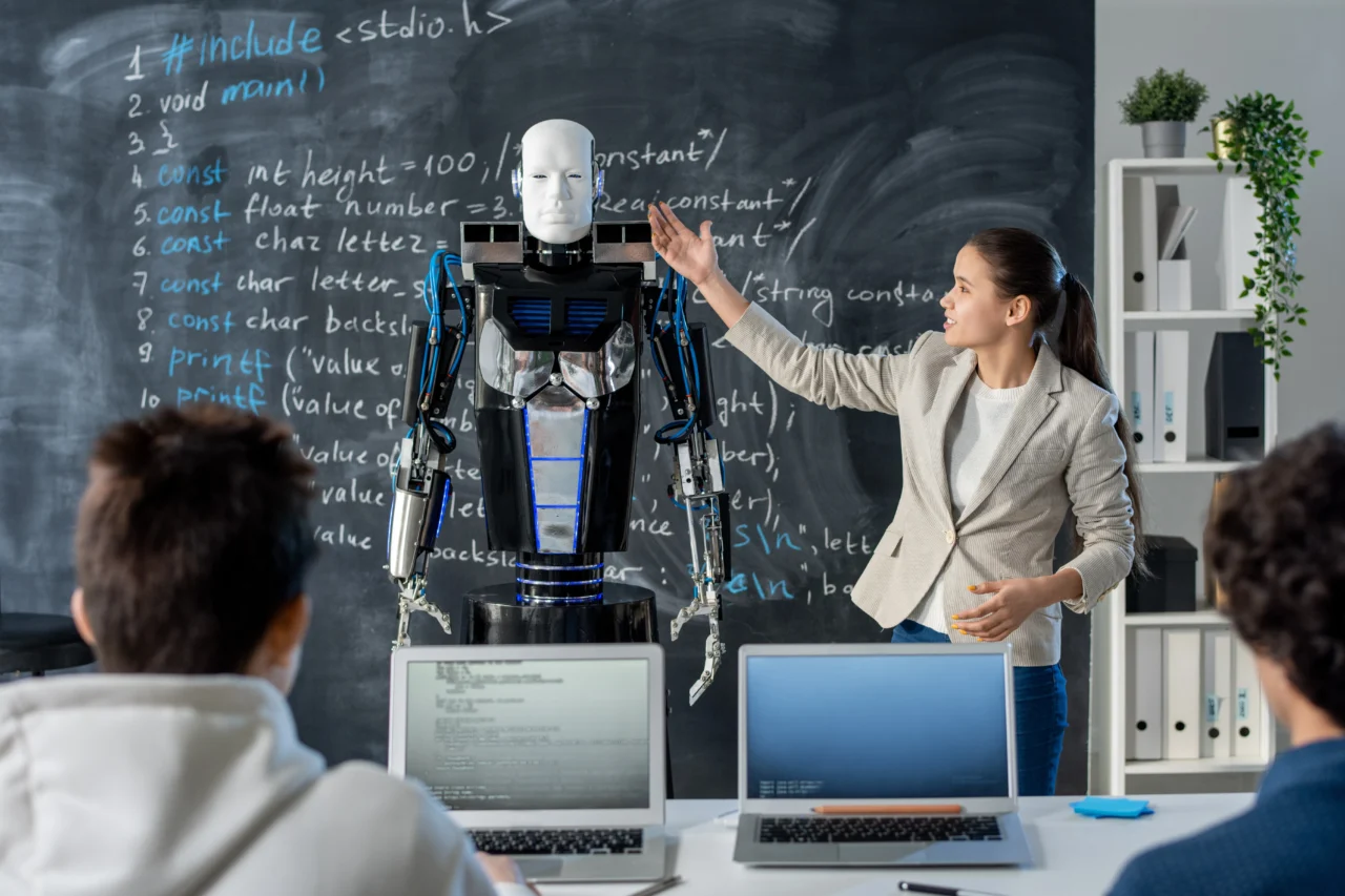 Professional training session for Certified Artificial Intelligence Manager program with expert mentorship